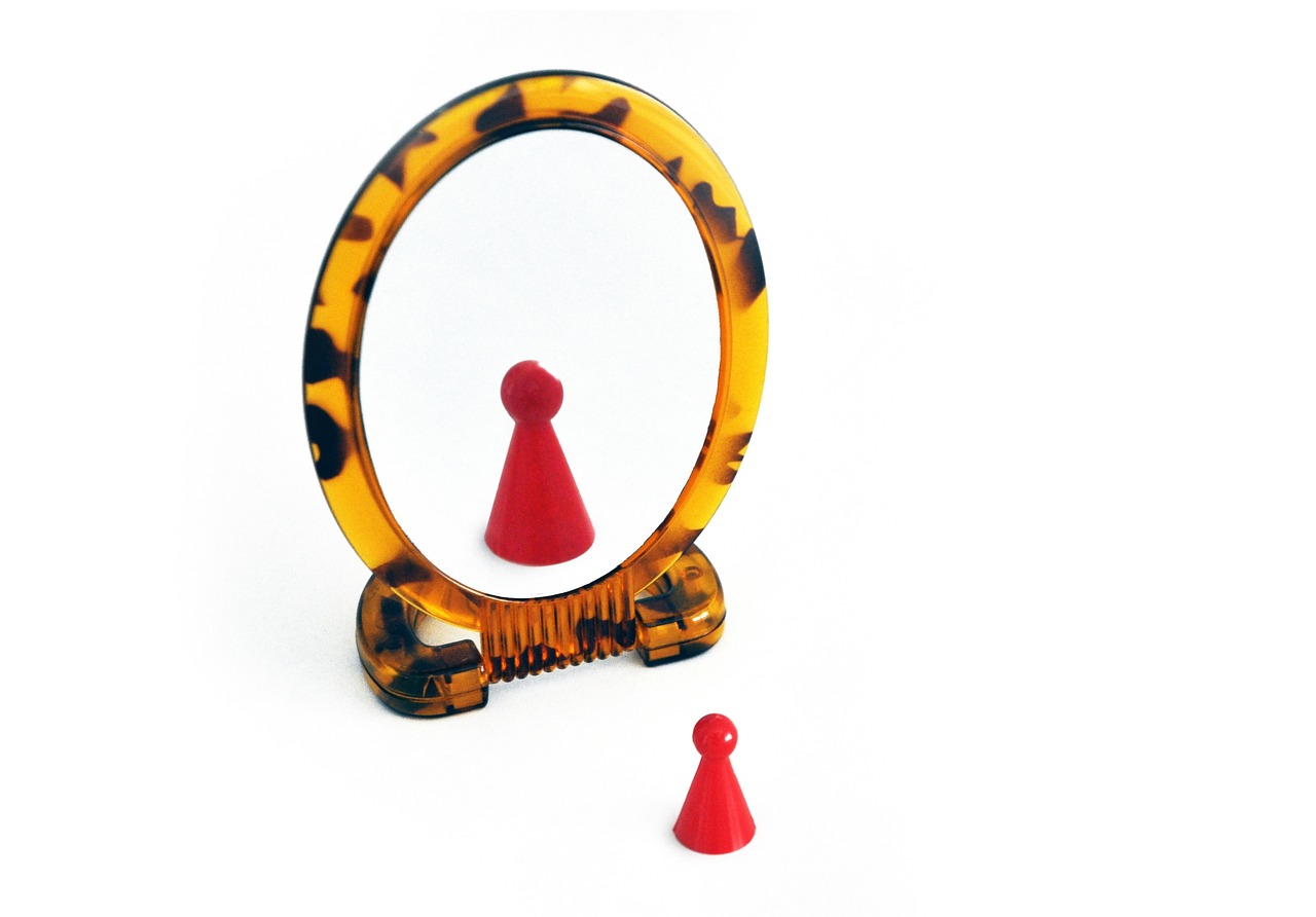 mirror, ego, self-centeredness-1775990.jpg